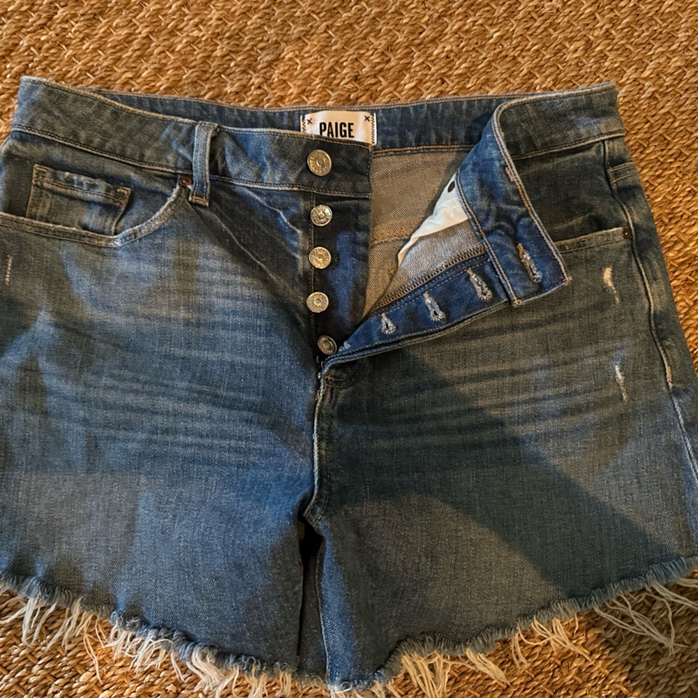 Paige Noella cut off denim shorts size 29